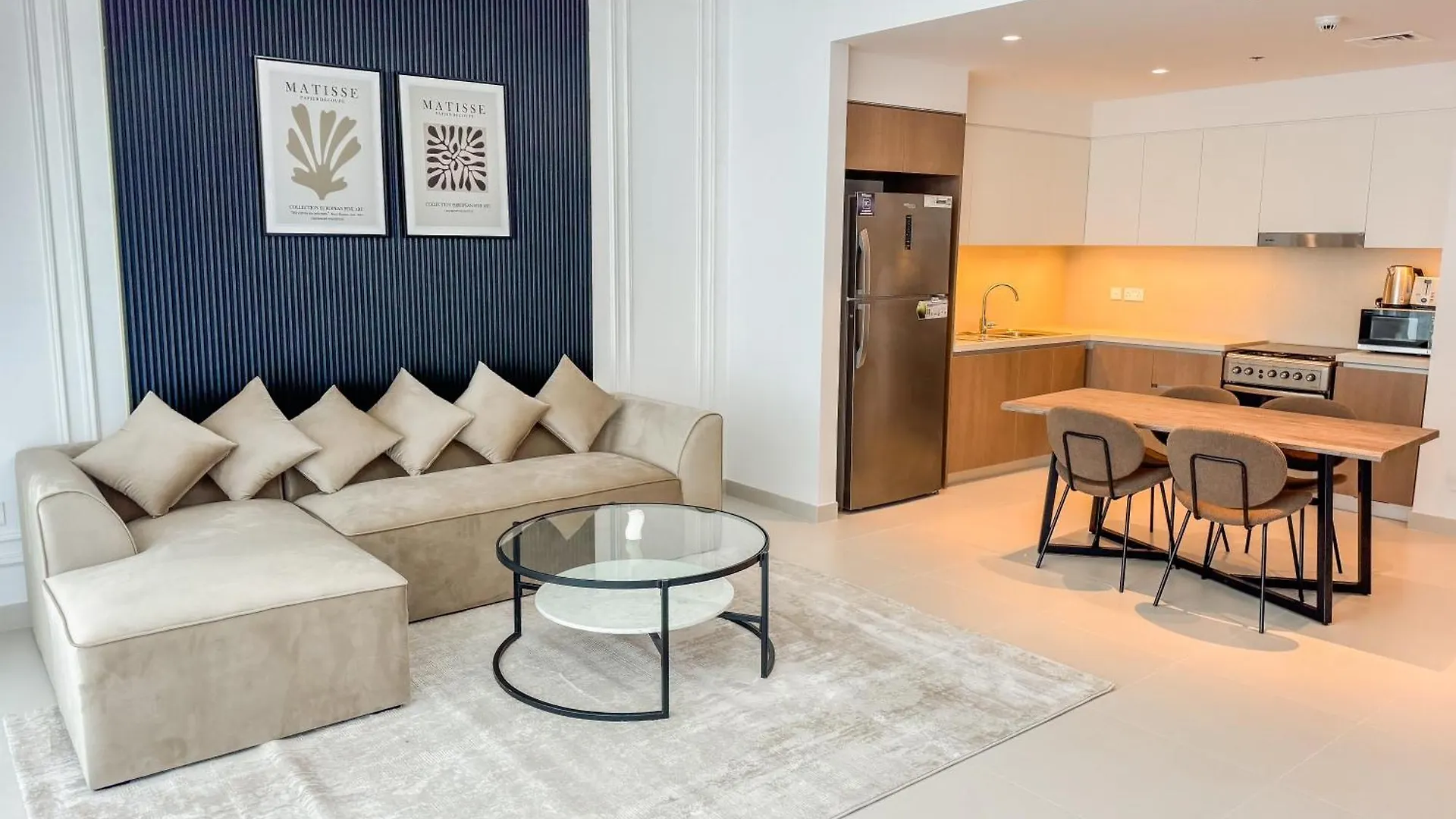 Like Home - 5303 Stylish Two-Bedroom Apartment With Scenic Creek Views دبي