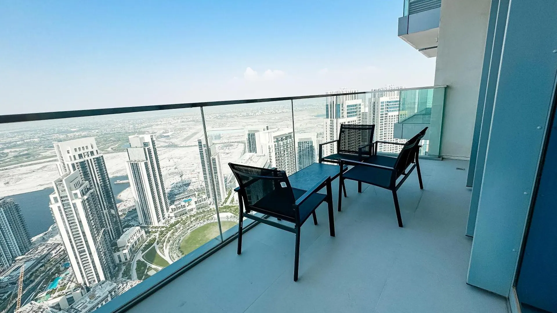 Like Home - 5303 Stylish Two-Bedroom Apartment With Scenic Creek Views Dubaj